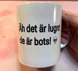 Qvarten_ mugg merch