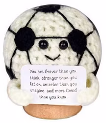 Kärleksfull fotboll (virkad)