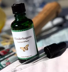 Vlinderhagens Gartnerdråper med ringblomst, nyperose, jojoba og frankincense flaske 10ml/50ml