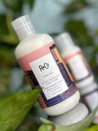 R+Co Dallas Biotin Thickening Conditioner 251 ml