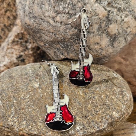 Örhänge röd gitarr - Liias Garderob