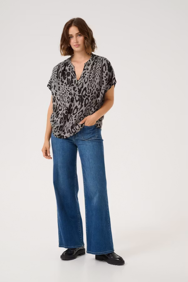 Blus KAmila Wing grey leo - Kaffe