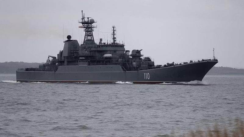 Putins krigsskib afsløret ud for Danmark