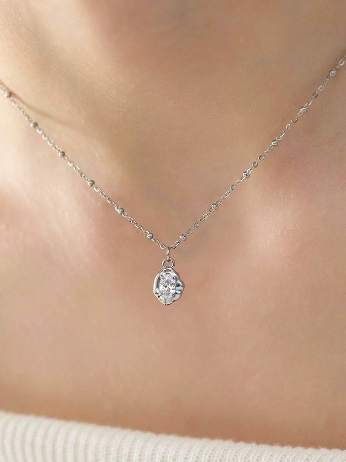 Halsband i stål med Cubic Zirconia