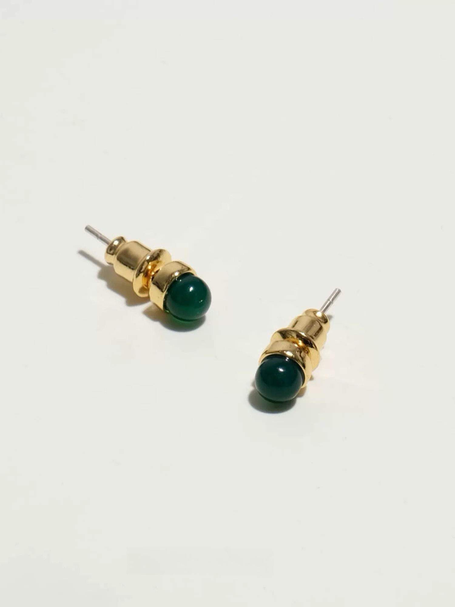 Feng Shui örhängen - Grön agat studs