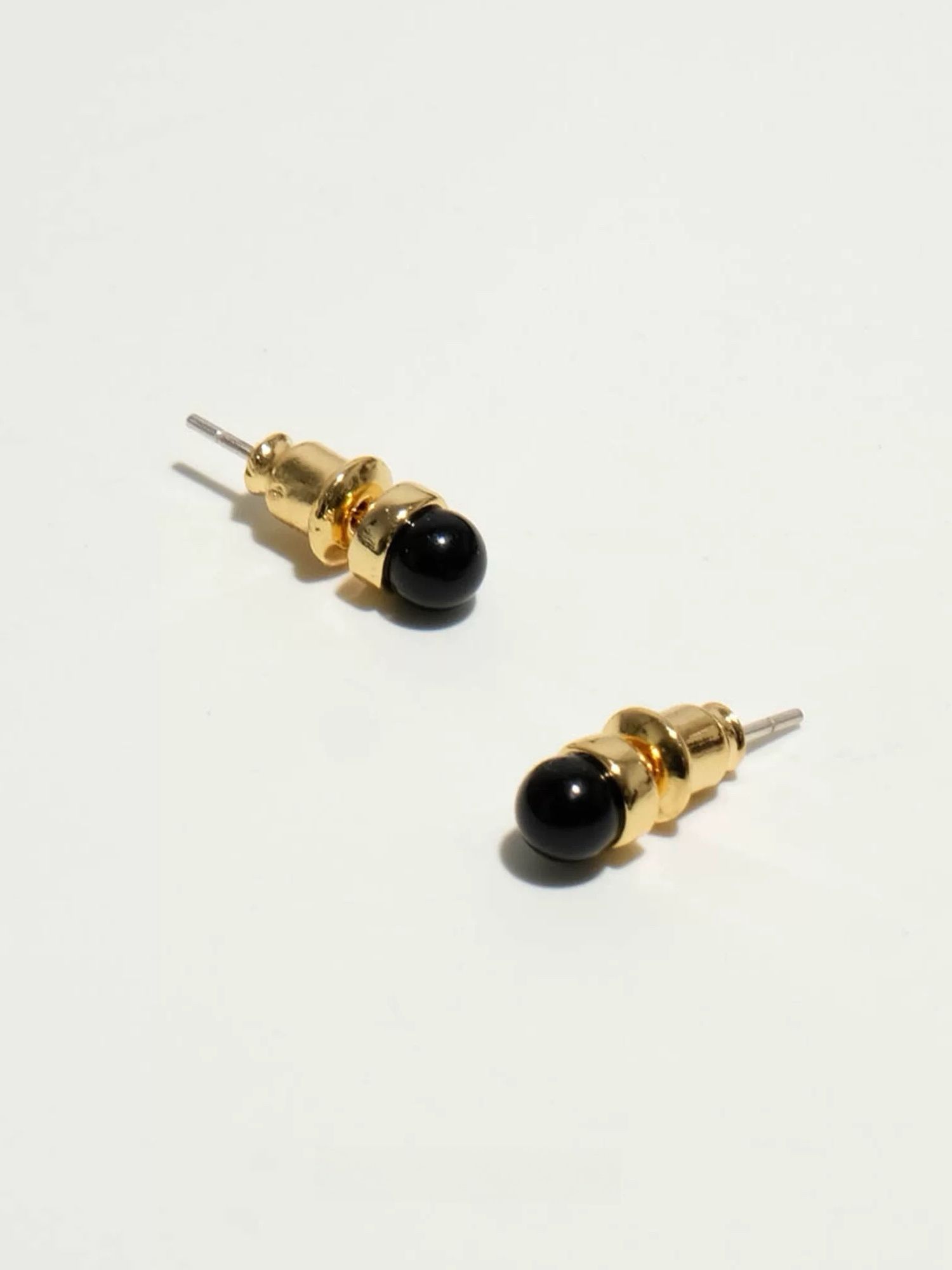 Feng Shui örhängen - Svart Onyx studs