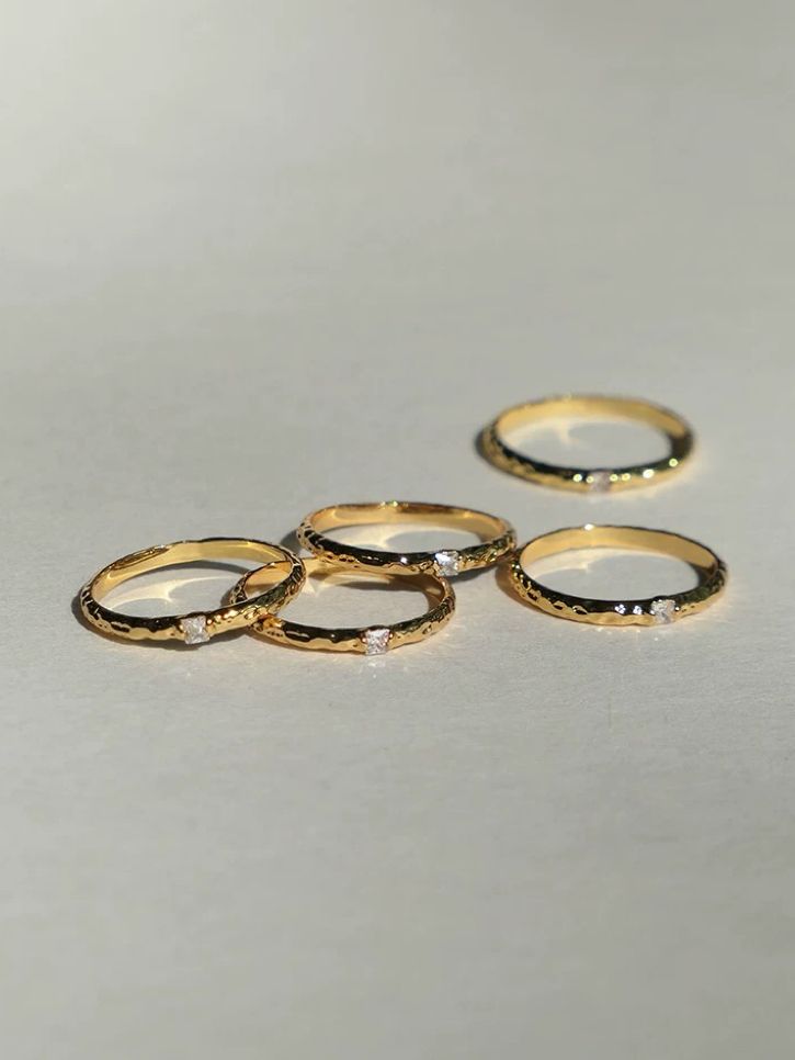 Ring förgylld med 18k guld med stenrad