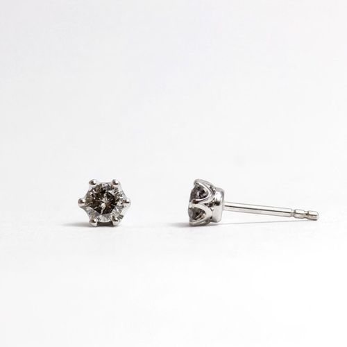 Studs örhängen, Salt and pepper diamant