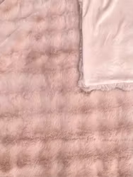 Pläd ASPEN FAUX Rosa 140x180 cm - Milton Home