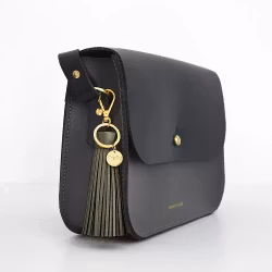 Mjuk tofsreflektor Bag Charm- Olivgrön - Guld