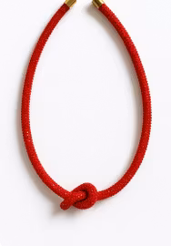 Strasshalsband Röd med Knut – By Odahl