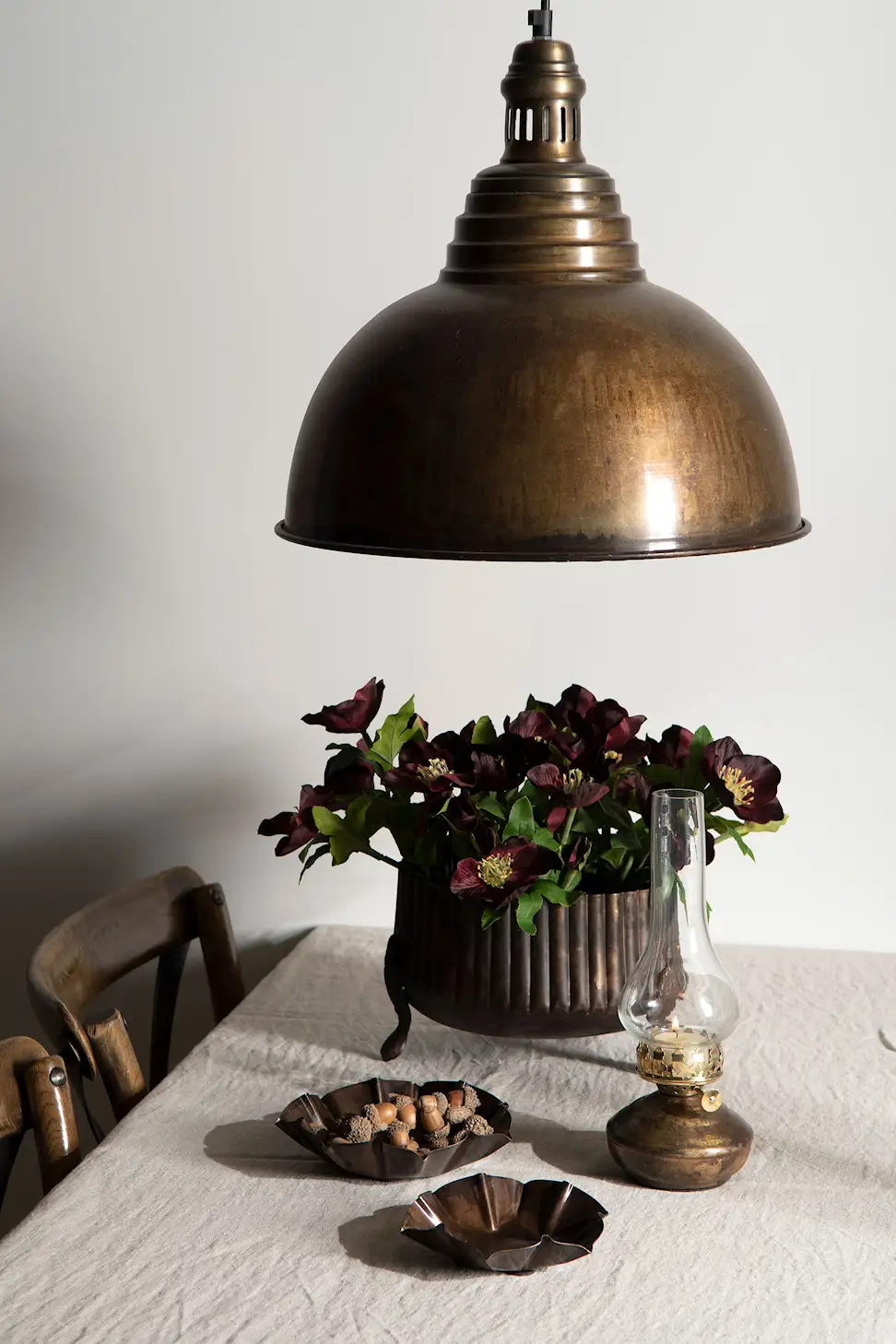 Taklampa Sienna Antik Brun – stilren taklampa i brun metall