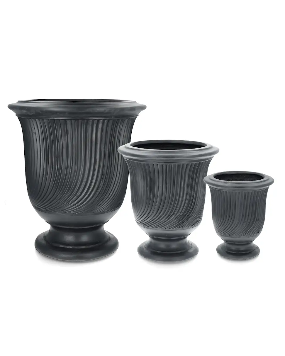 Utomhuskruka Svart Pokal Garda – Frosttålig kruka i 3 storlekar