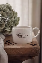 Mugg Älskade Mormor – Majas stengodsmugg 3 dl | Present till mormor