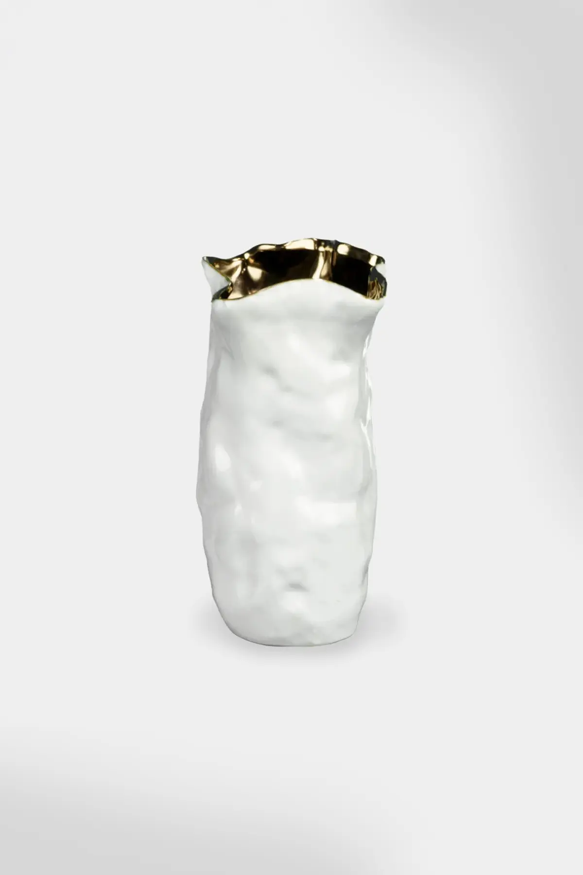 Dimple Vas Olsson & Jensen – Vit vas med guldfärgad insida