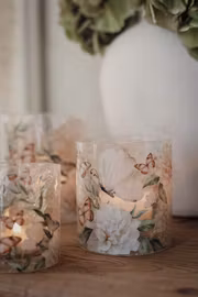 Lykta Hortensia & Fjärilar – Majas Cottage | Handgjord Glaslykta