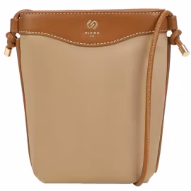 Ulrika Design Timeless Mobilväska Camel – liten väska i återvunnen nylon