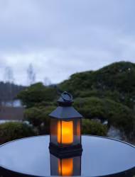 Led-lykta Flame Lanterna svart - 10x10c25 cm
