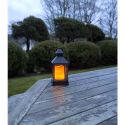 LED-lykta Flame Lantern – svart, 25 cm