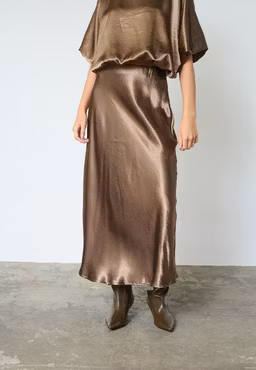 N Gewo Skirt Earth -Sister Point