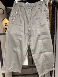 Grågrön byxa i caprimodell strl M