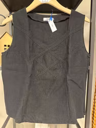 Svart linne i grovt linnetyg strl M