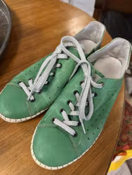Gröna skor i skinn, stl 38