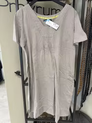 Beige klänning, linnematerial stl L