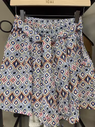 Flerfärgade shorts stl M/L