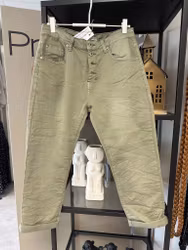 Ljusgrön capribyxa stl 38