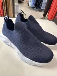 Nya skor stl 37