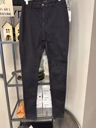 Svarta jeans stl 42/32