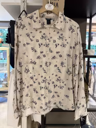 Beige skjortblus stl M