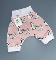 Baggyshorts, strl 86/92 - Svanar