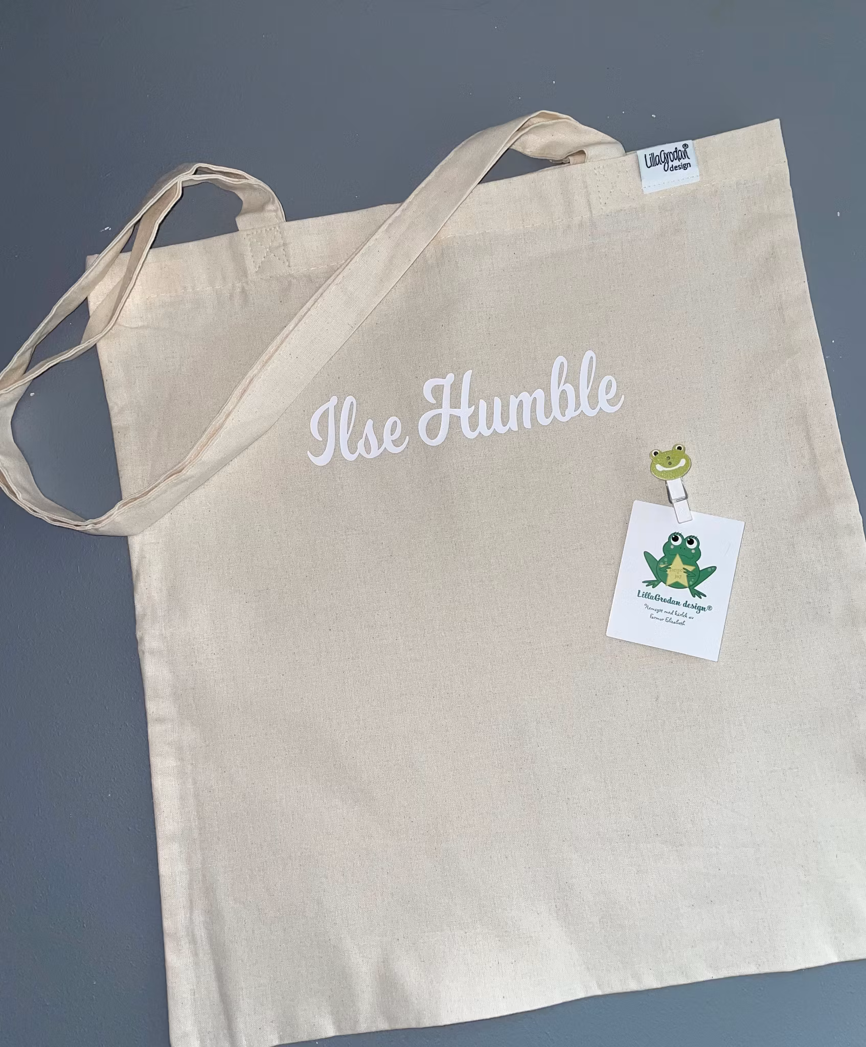 Tygkasse Natur med namn i typsnitt 2, vit