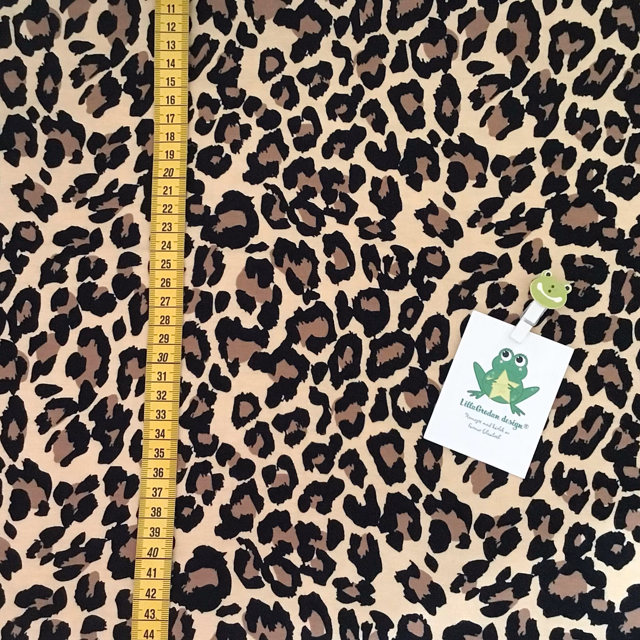 Tyg till baggymössa - Leopard Gulbeige #688
