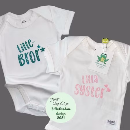 body lillebror/lillasyster m stjärnor/hjärtan, glitter grön och glitter babyrosa