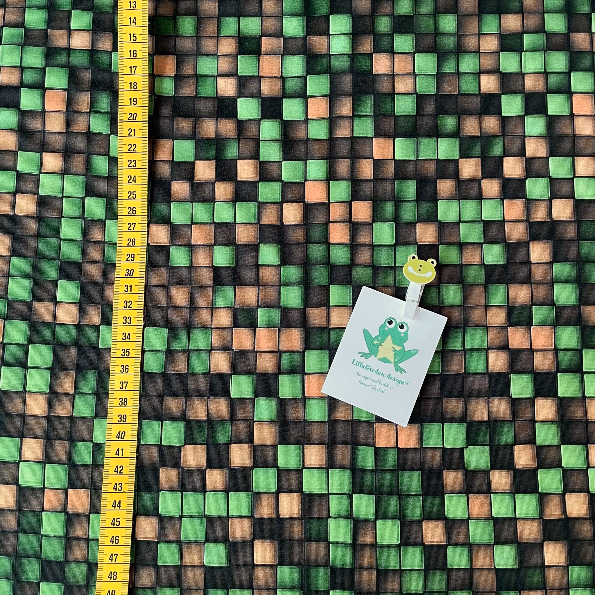 Tyg till baggymössa - Pixlar, Grön #696