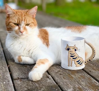 ”Kiki Kitty Cat” mugg i stengods