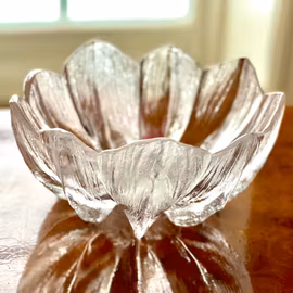 Kosta Boda glasskål Waterlily / Näckros Design Mats Jonasson