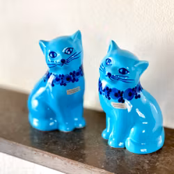 Katter figuriner Guldkroken Märta Grunditz