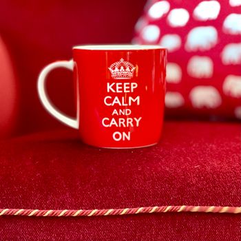 Kopp av porslin ”Keep calm and carry on”