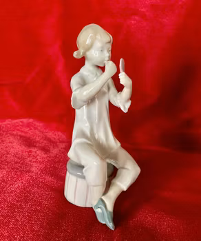 Figurin GDR nr 14 Flicka som speglar sig