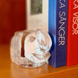 Bokstöd/dekoration elefant Skruf glasbruk Lars Hellsten