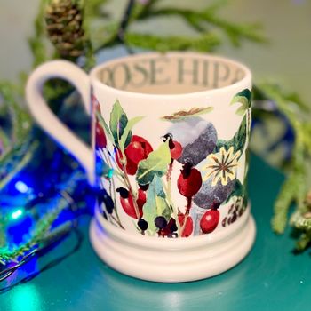 Porslinsmugg Emma Bridgewater ”Rosehip & Holly” NOS
