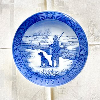 Jultallrik 1977 Royal Copenhagen ”Immervad bro”