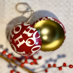 Öppningsbar julgranskula metall Emma Bridgewater HO HO HO