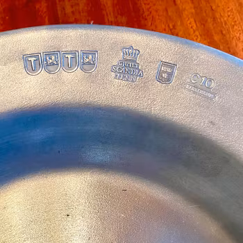 Tennfat stämplat C10 gjutet Scandia Tenn