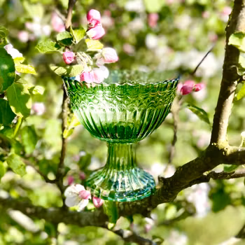 Grön skål av glas