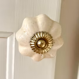 Knopp till byrå, kök eller garderob